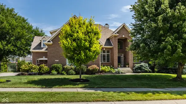 16327 Brookhollow Drive, Westfield, IN 46062
