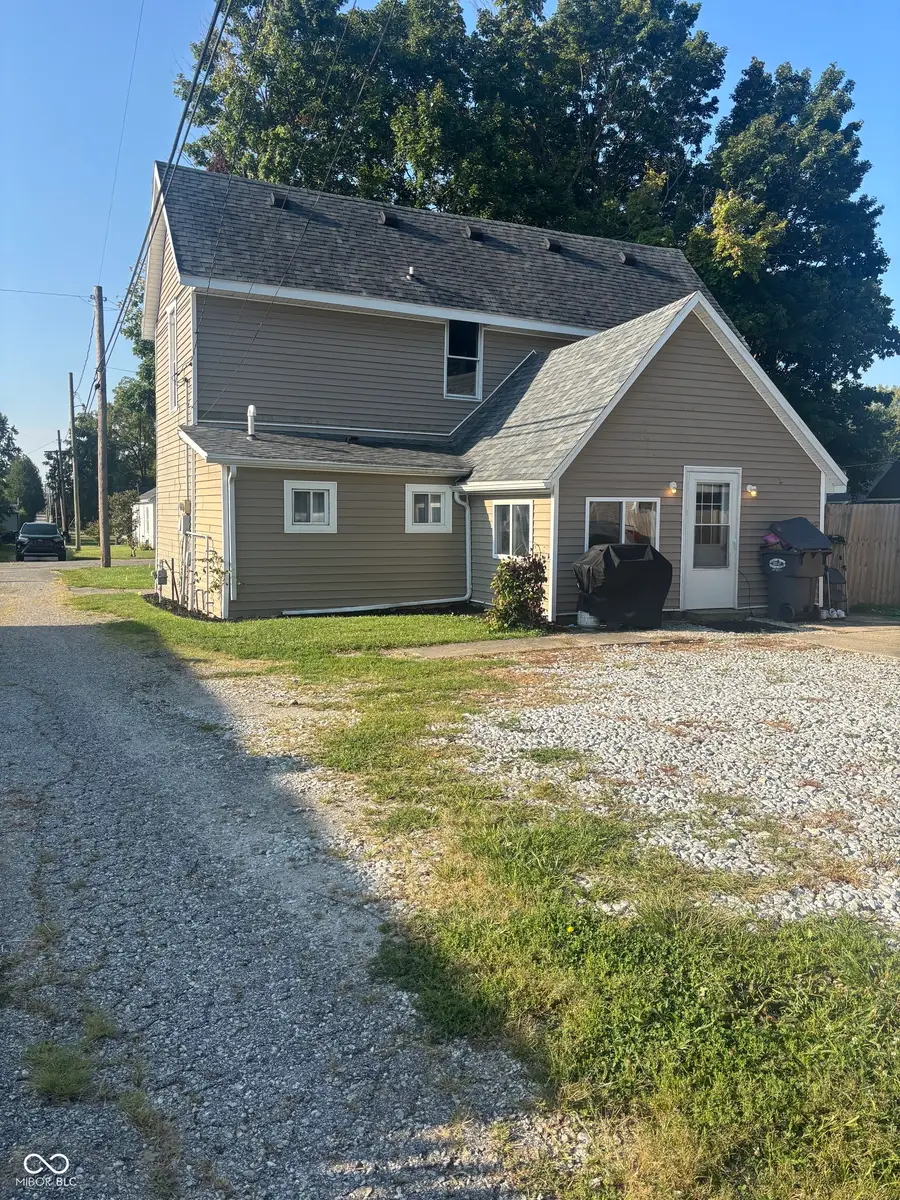 208 W Filmore Street, Alexandria, IN 46001 - #3