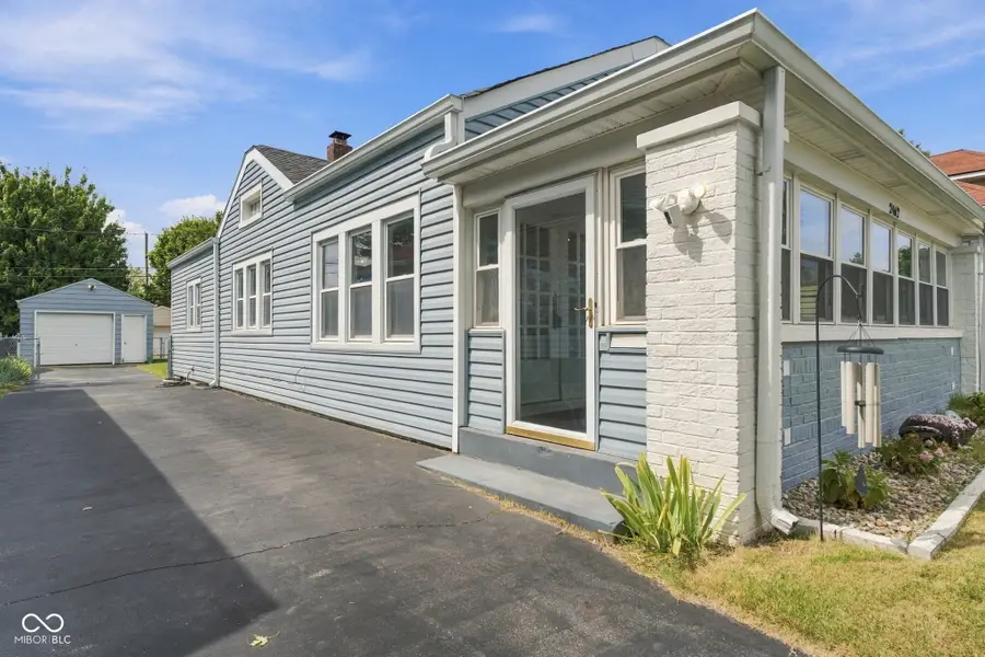 2462 S Delaware Street, Indianapolis, IN 46225 - #3