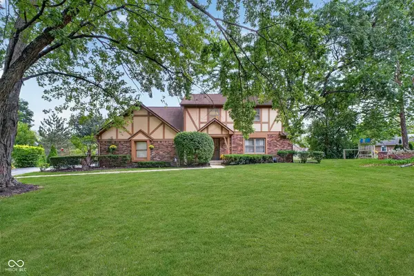 2715 Pomona Court, Indianapolis, IN 46268