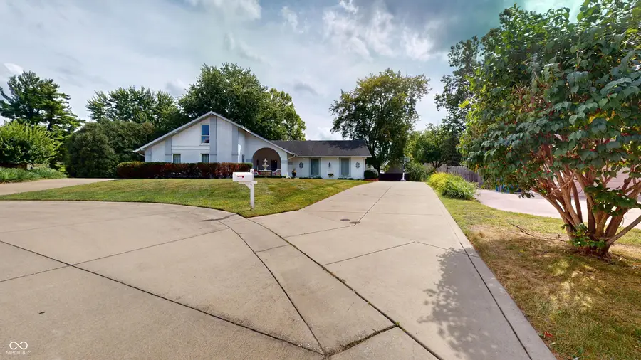 611 Sun Valley Court, Indianapolis, IN 46217 - #2
