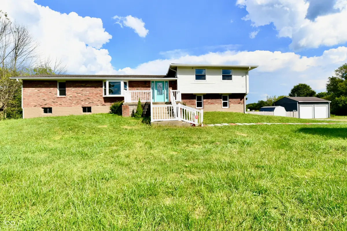 1075 S 600 E, Greenfield, IN 46140 - #1
