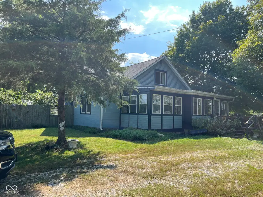 305 E County Road 900 S, Clayton, IN 46118 - #2