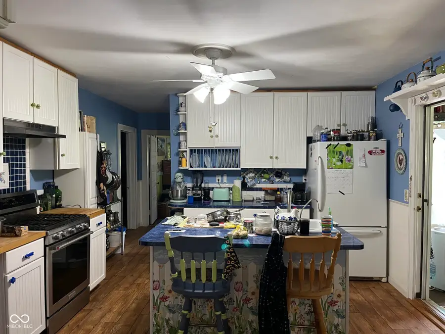 305 E County Road 900 S, Clayton, IN 46118 - #3