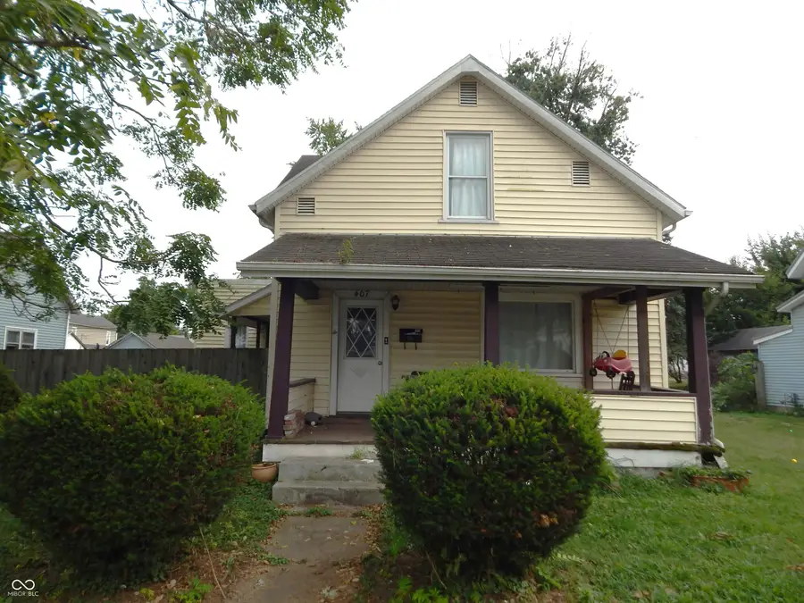 407 E College Street, Crawfordsville, IN 47933 - #2