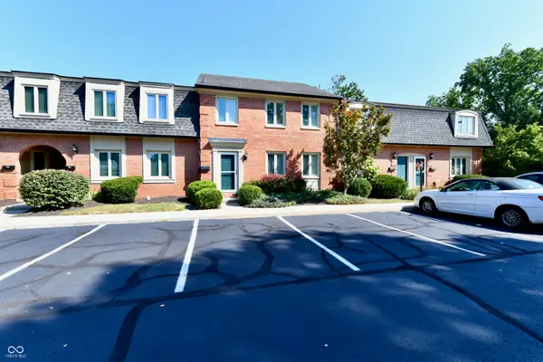 1110 Canterbury N, Indianapolis, IN 46260