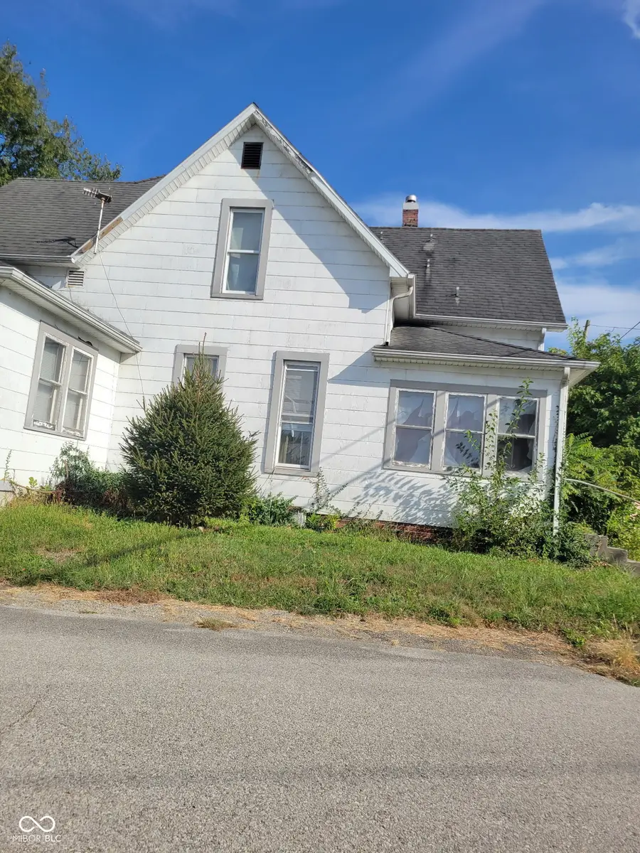 6 W State Road 58 Road, Edwardsport, IN 47528 - #2