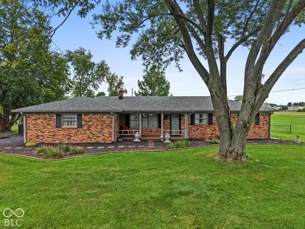 6349 W Buckskin Court, New Palestine, IN 46163
