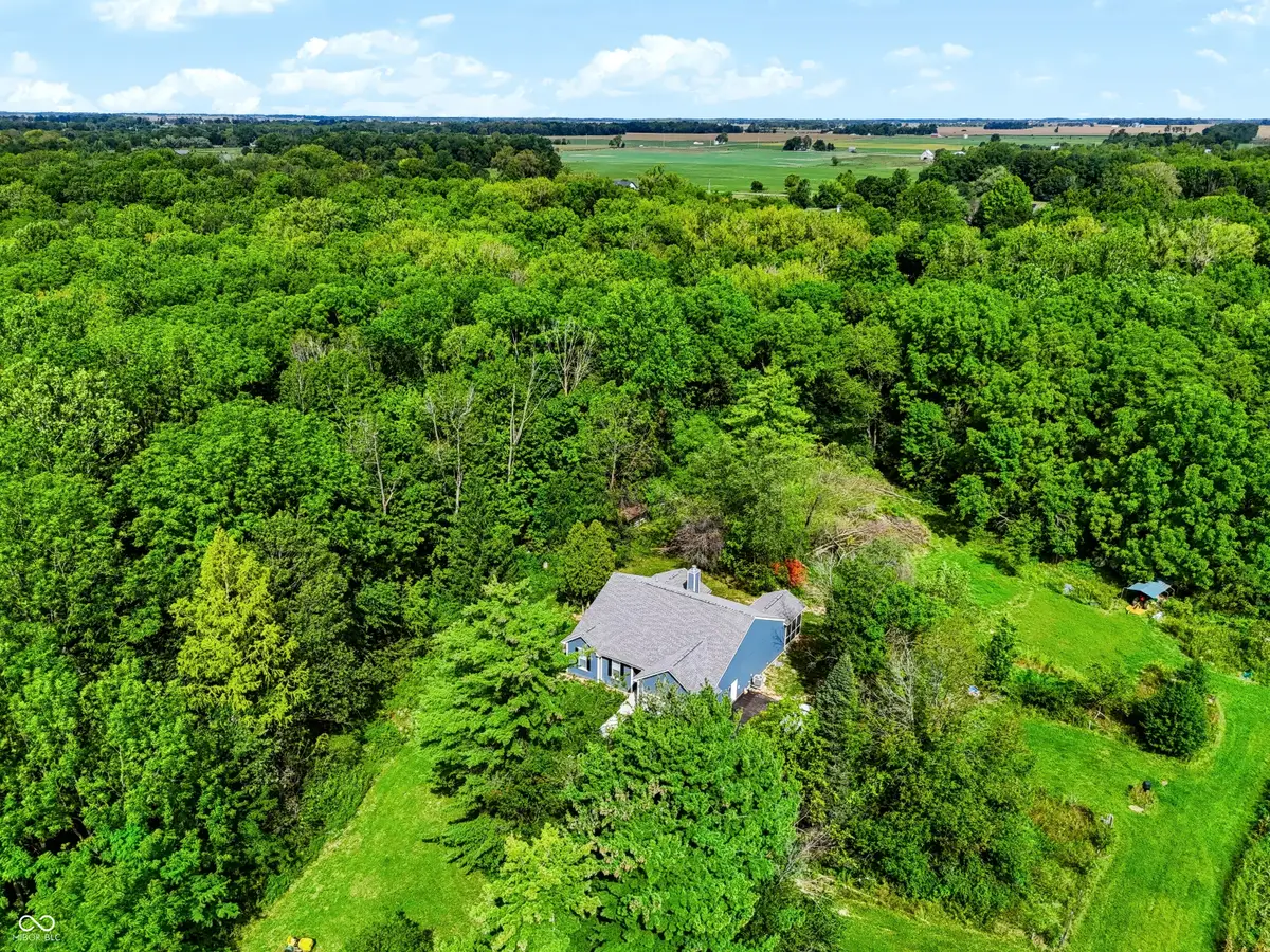 8480 E 100 S, Zionsville, IN 46077 - #1