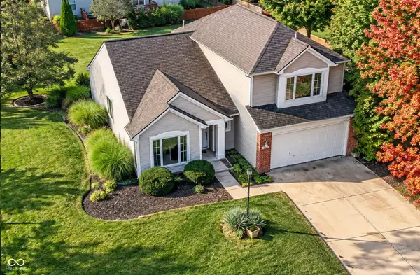 8921 Woodlark Drive, Fishers, IN 46038