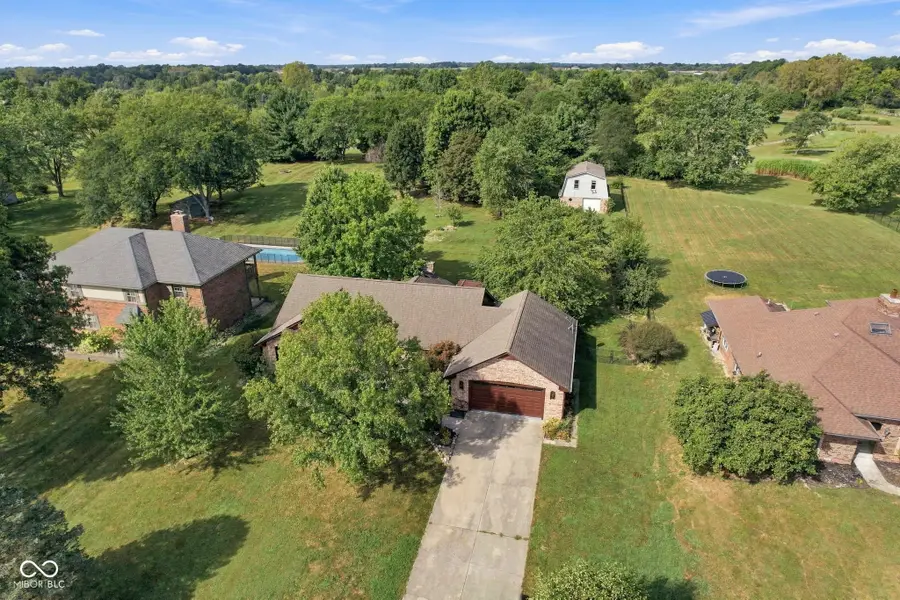 11867 N Shelby 700 W, New Palestine, IN 46163 - #2
