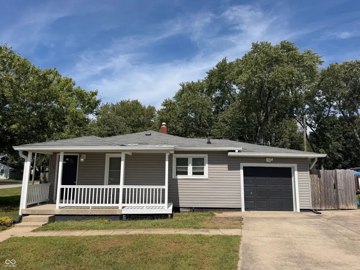 708 Charles Street, Chesterfield, IN 46017 - #1
