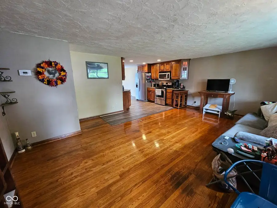 311 N Edgeway Drive, Alexandria, IN 46001 - #3