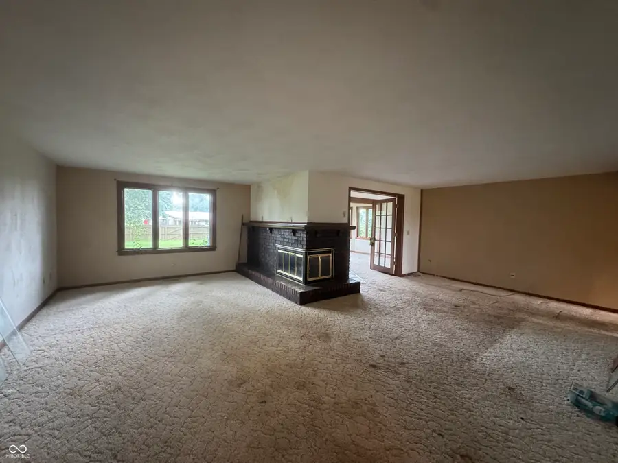 244 W 900 N, Alexandria, IN 46001 - #3