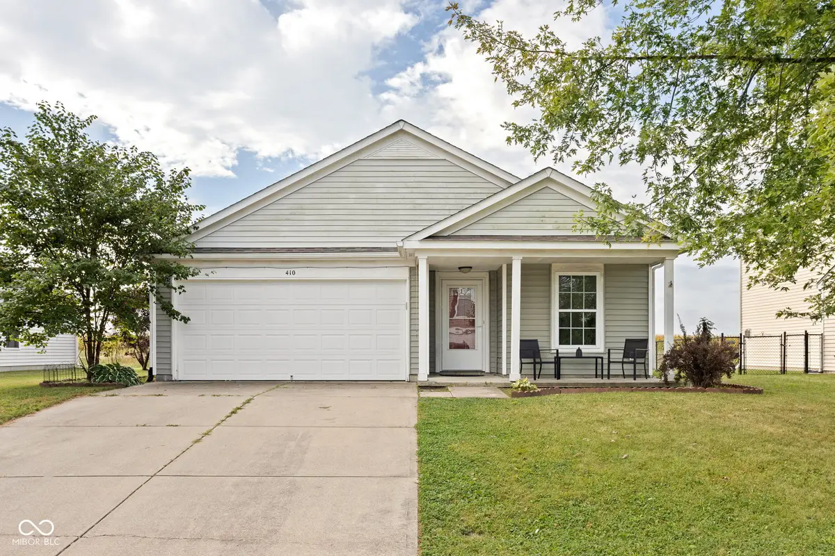 410 W Warrior Court, Sheridan, IN 46069 - #1