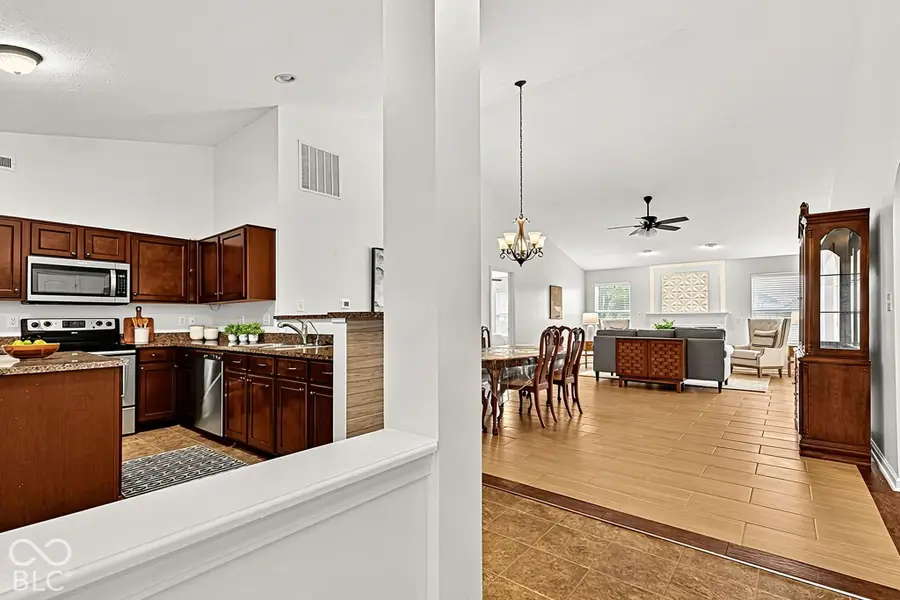 6656 W Deer Hill Drive, McCordsville, IN 46055 - #3