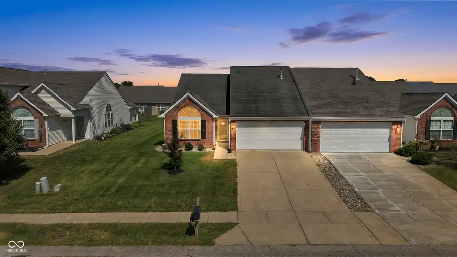 1170 Creek Bend Drive, Greenwood, IN 46143 - #2