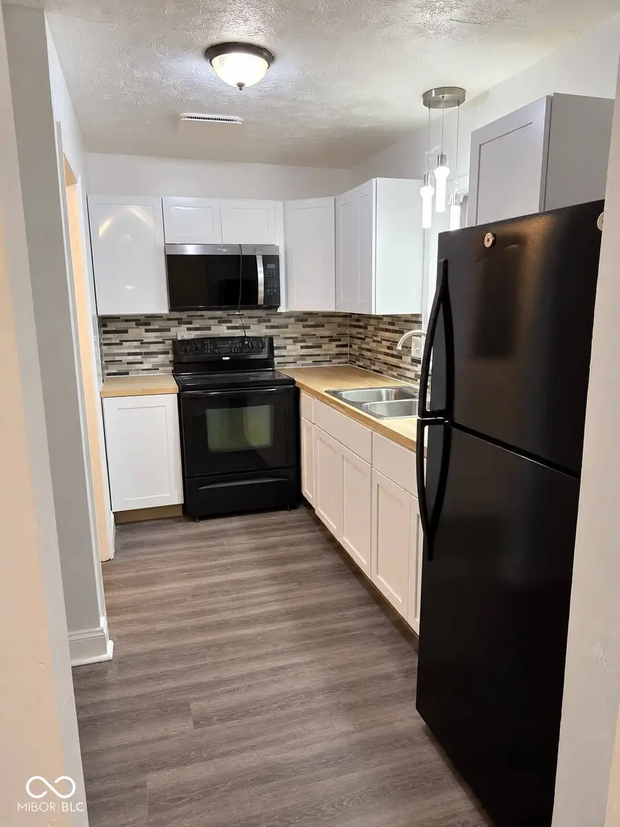 8416 Meadowlark Drive, Indianapolis, IN 46226 - #3