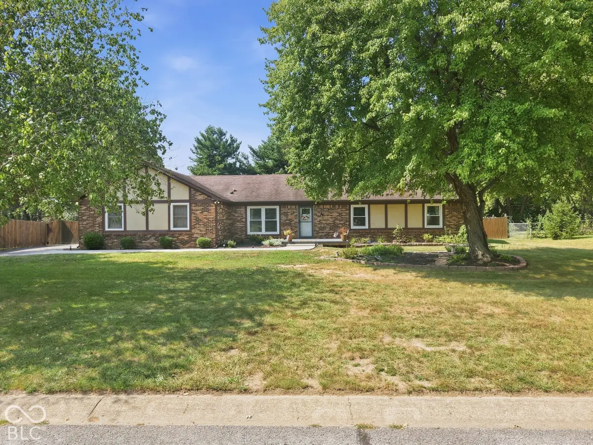 5976 Williams Drive, Plainfield, IN 46168 - #1