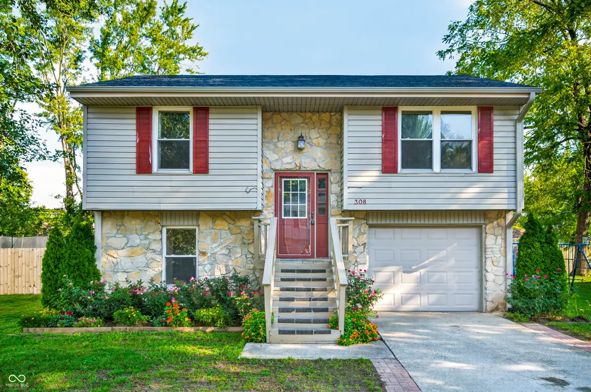 308 Glenbrook Drive, Seymour, IN 47274 - #1