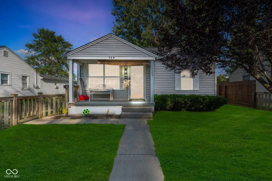 709 S Vine Street, Seymour, IN 47274 - #2