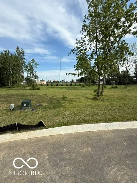 4860 Lakeview Drive, Greenwood, IN 46143 - #1