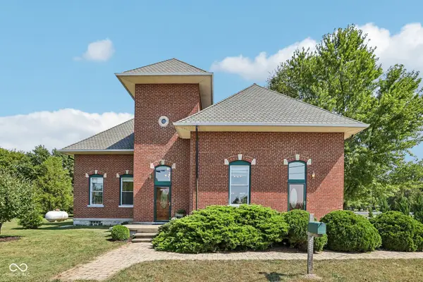 4442 S Cemetery Road, Shelbyville, IN 46176