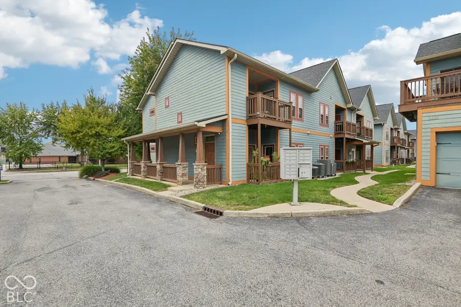 1623 N College Avenue #4, Indianapolis, IN 46202 - #3