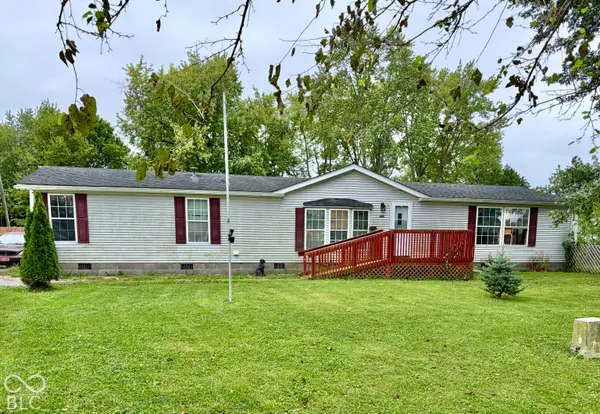 630 Cross Street, Hope, IN 47246