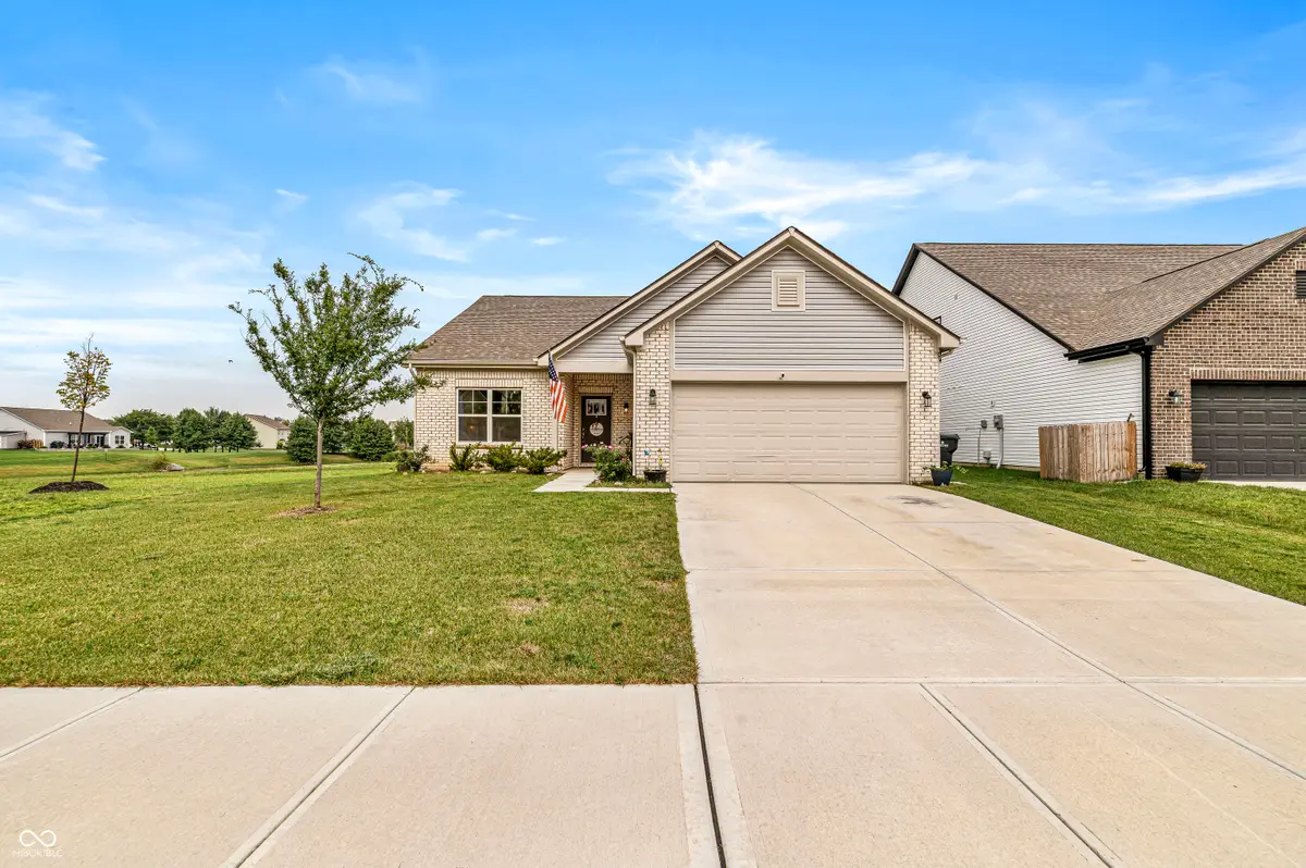 143 Winding Brook Way, Pendleton, IN 46064 - #1