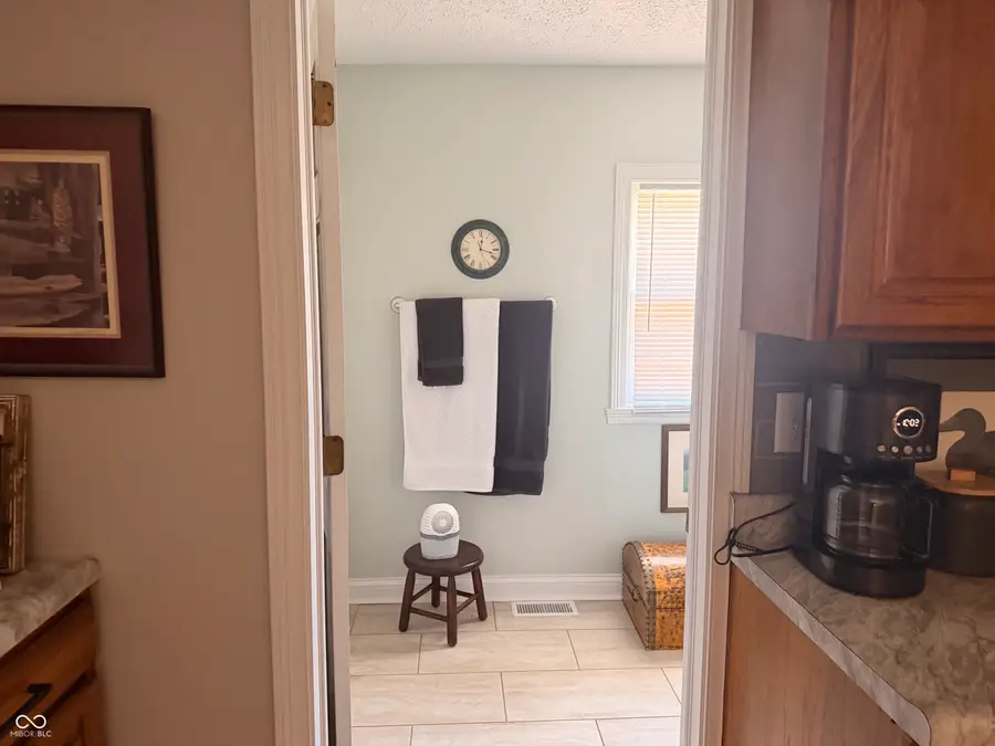 442 S Kentucky Street, Danville, IN 46122 - #3