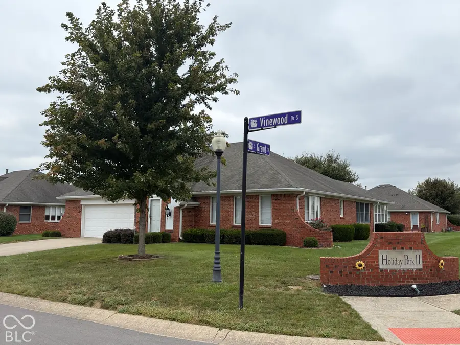 396 Vinewood Drive S, Brownsburg, IN 46112 - #2
