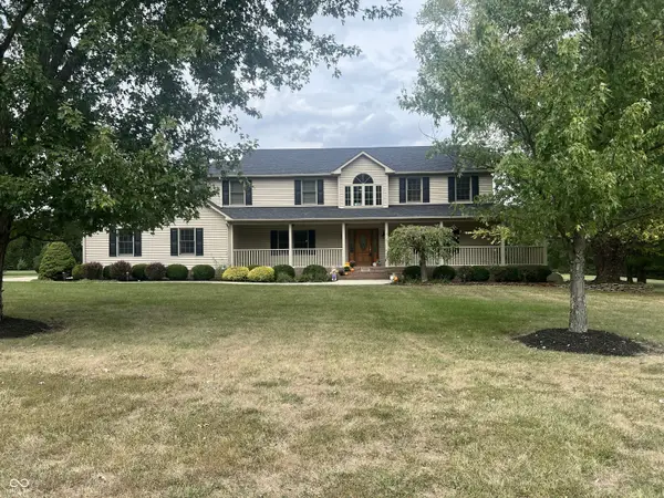 13010 E Otter Creek Lane, Columbus, IN 47203