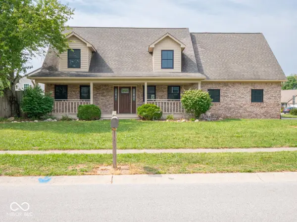 62 Eastview Drive, Bargersville, IN 46106