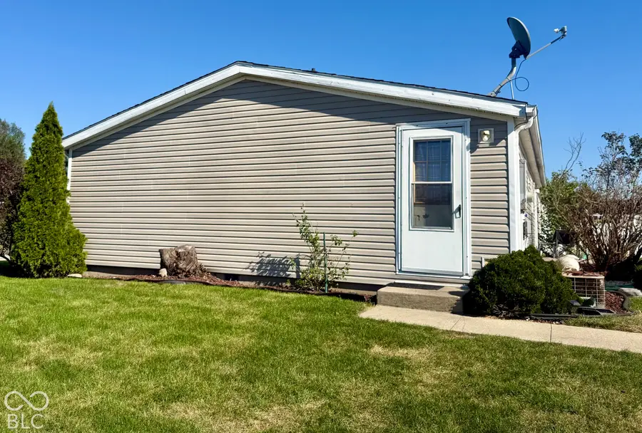 3313 Deerbrook Drive, Columbus, IN 47203 - #3