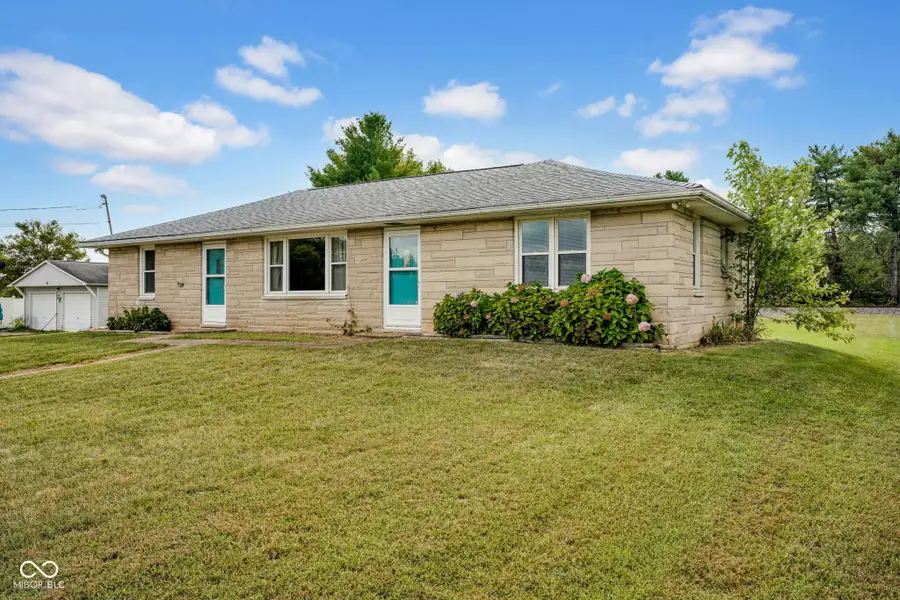 6954 S Jonesville Road, Columbus, IN 47201 - #3