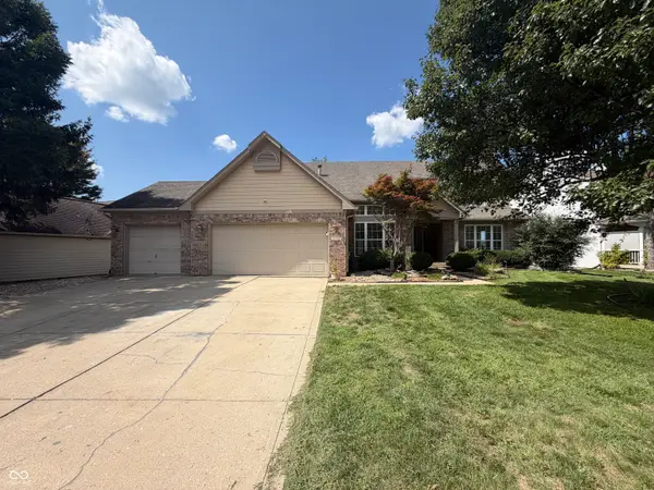 7328 Chestnut Hills Boulevard, Indianapolis, IN 46278