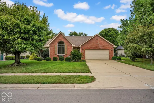 2470 Fairfax Court, Columbus, IN 47203