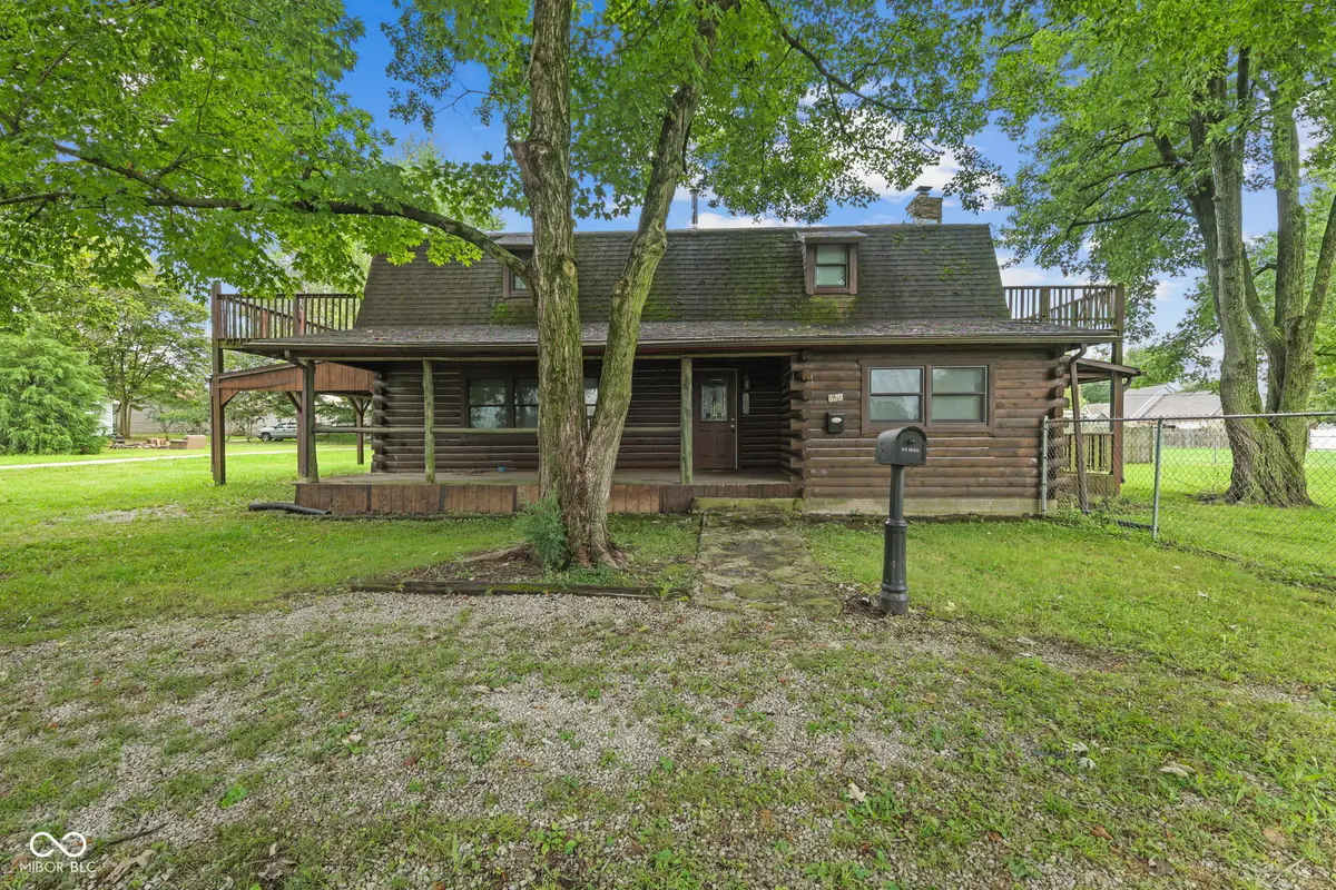 629 Cross Street, Hope, IN 47246 - #1