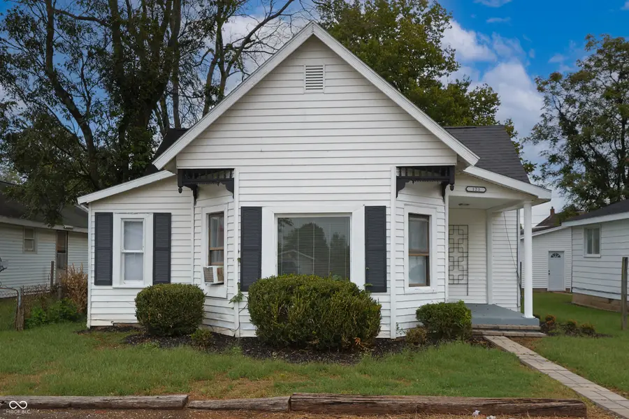 121 Cleveland Street, Columbus, IN 47201 - #2