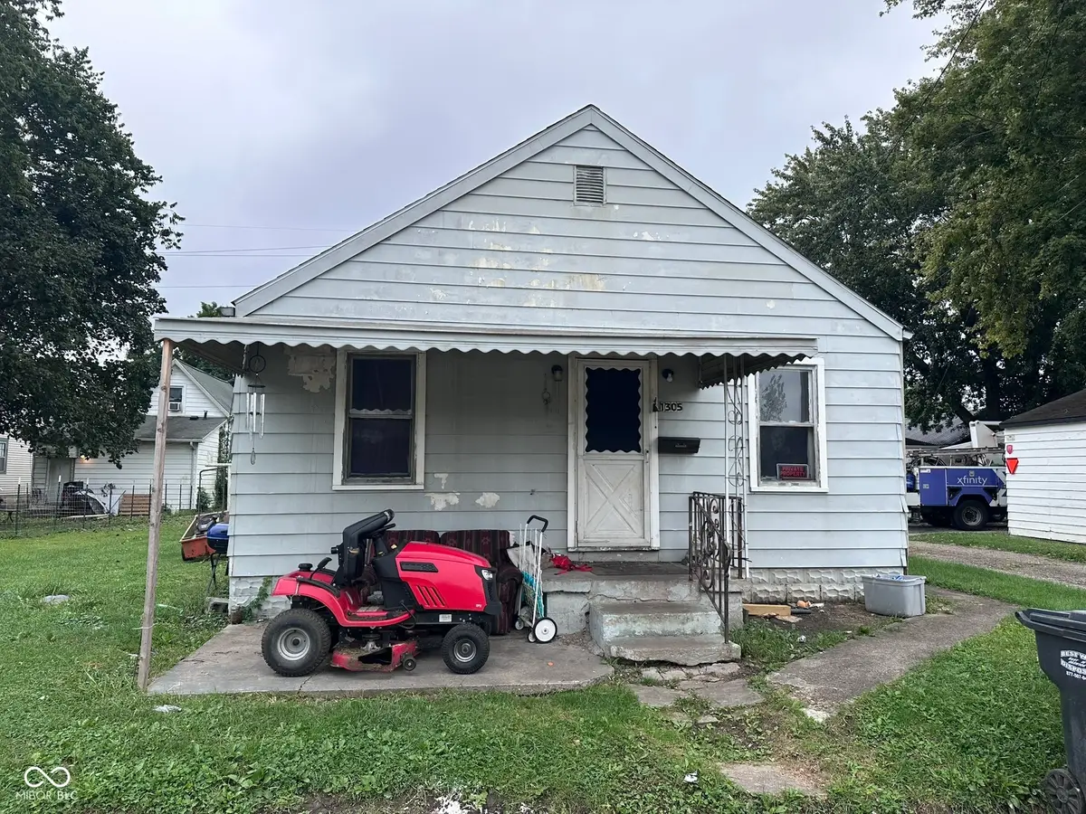 1305 E 26th Street, Anderson, IN 46016 - #1