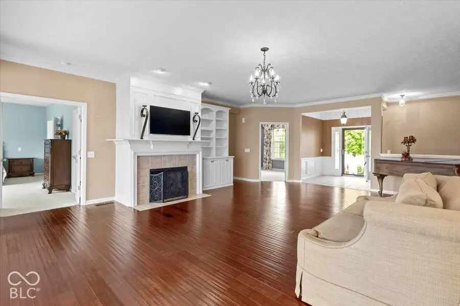 8923 W Cobblestone Drive W, Zionsville, IN 46077 - #3