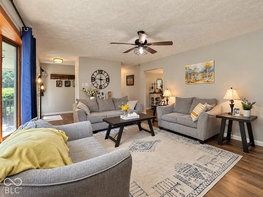 2534 S Edgewood Cove, Martinsville, IN 46151 - #2
