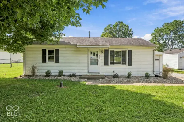 4609 Shelbyville Road, Indianapolis, IN 46237 - #1