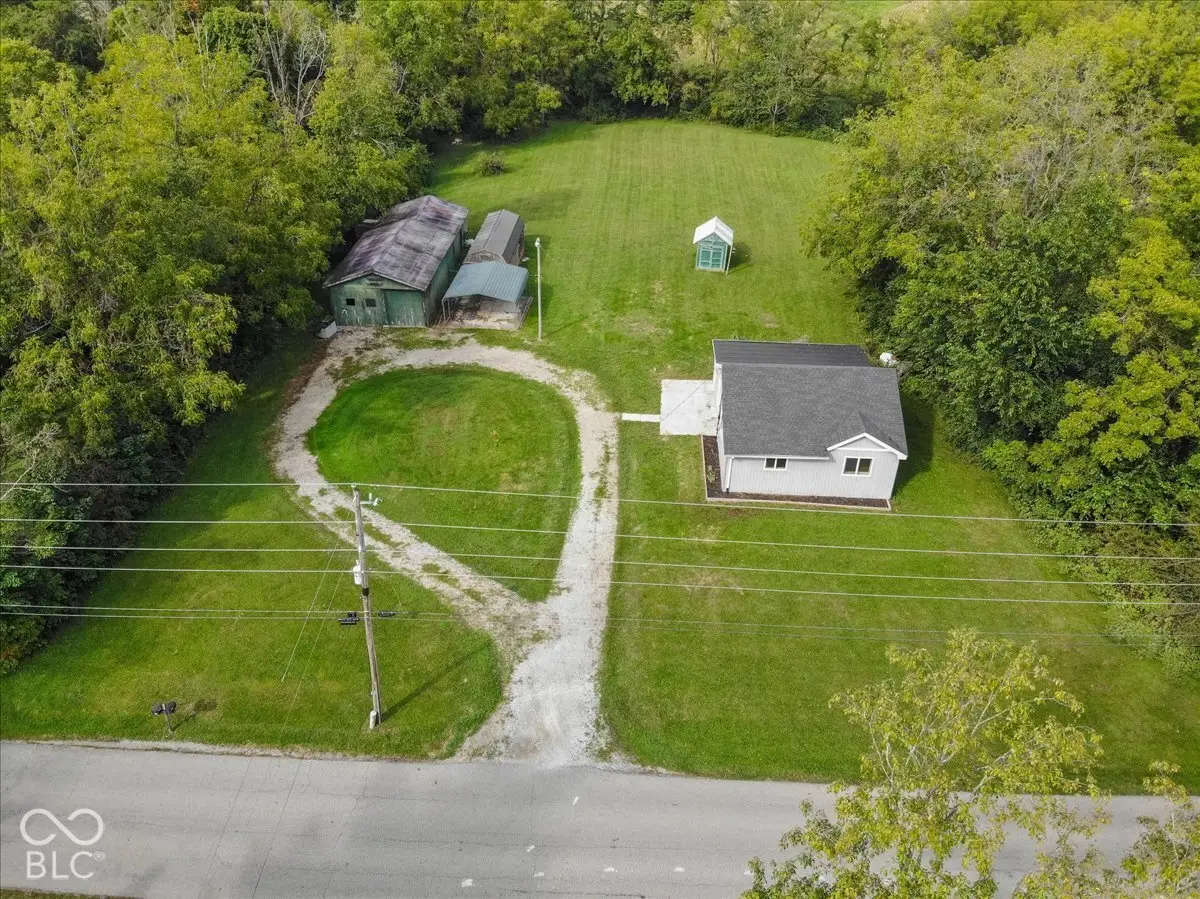 1215 N 450 W, Shelbyville, IN 46176 - #1