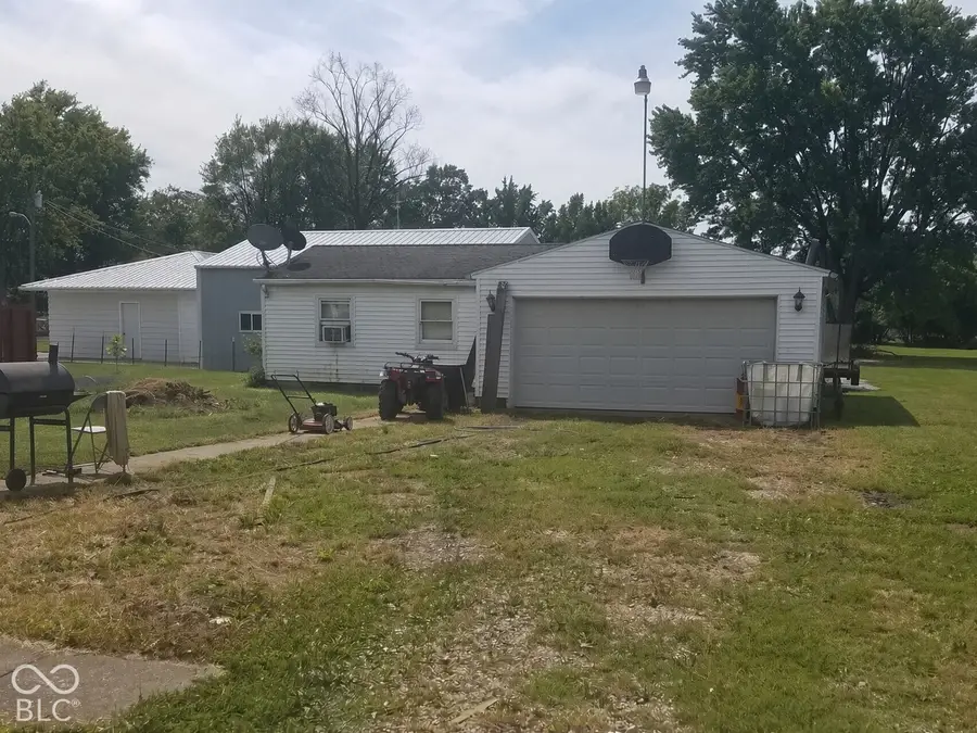 309 3rd Street, Oaktown, IN 47561 - #3