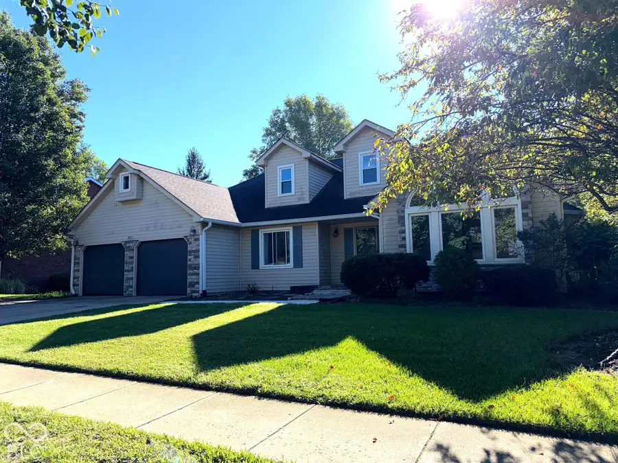 3811 Oriole Drive, Columbus, IN 47203 - #2