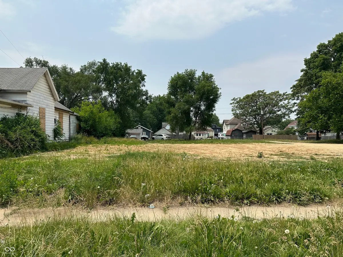 122 N Belmont Avenue, Indianapolis, IN 46222 - #1