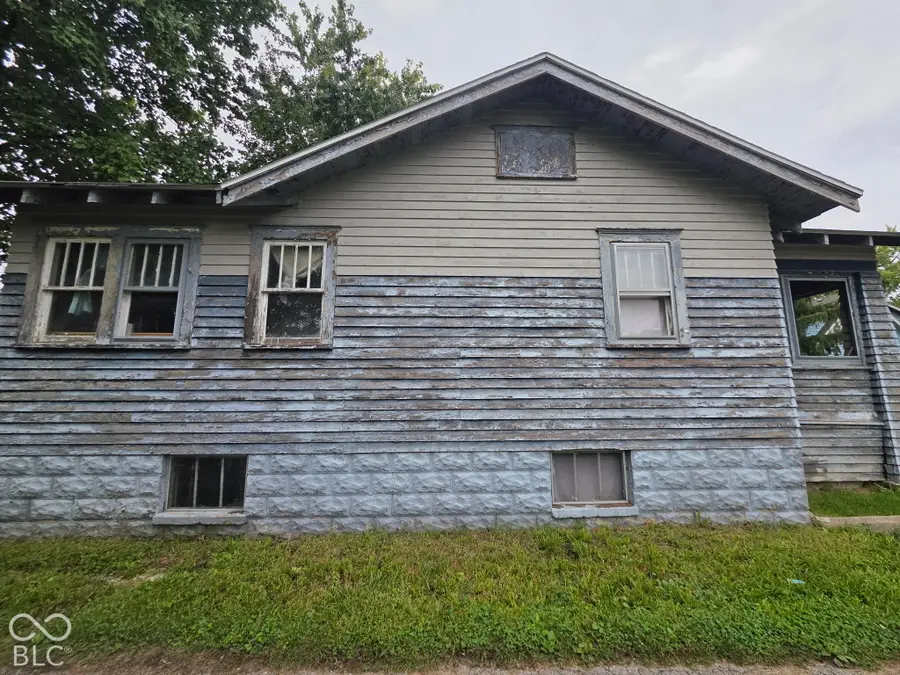 1007 E 30th Street, Anderson, IN 46016 - #3