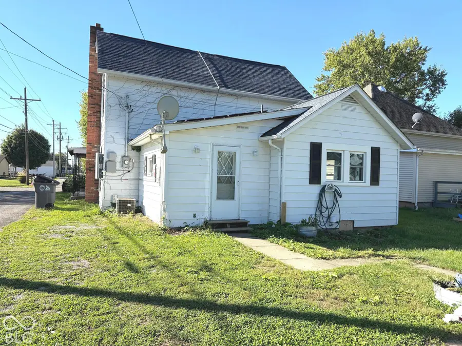 820 W 9th Street, Rushville, IN 46173 - #3